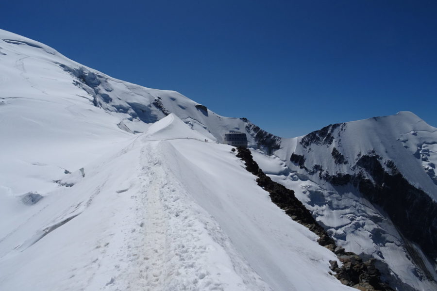 Pays d’Aixcalade au sommet du Mont Blanc