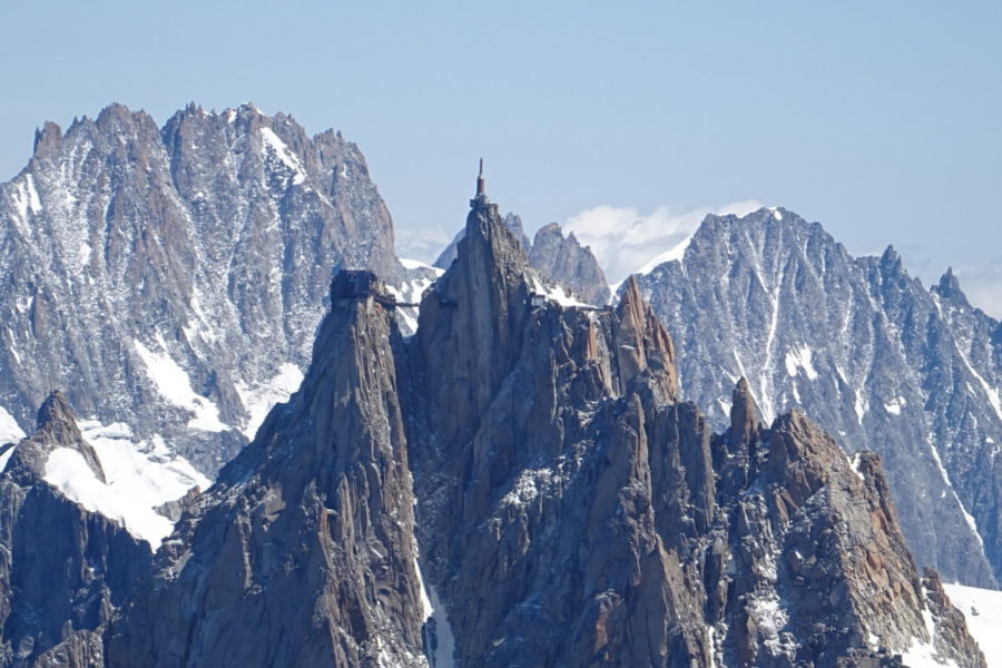 Pays d’Aixcalade au sommet du Mont Blanc