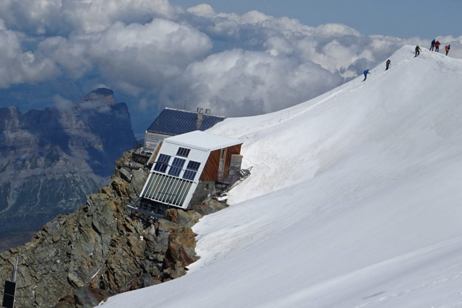 Pays d’Aixcalade au sommet du Mont Blanc