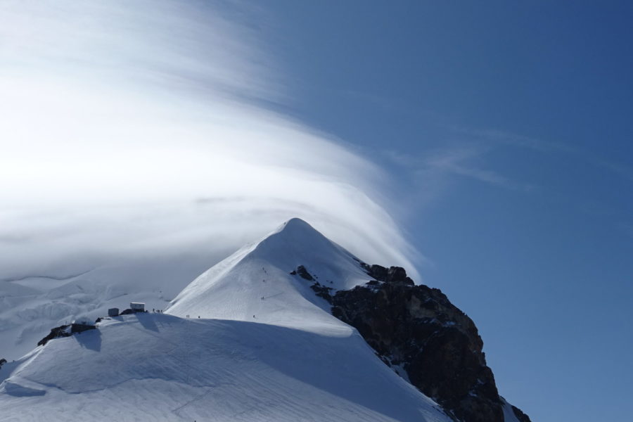 Pays d’Aixcalade au sommet du Mont Blanc